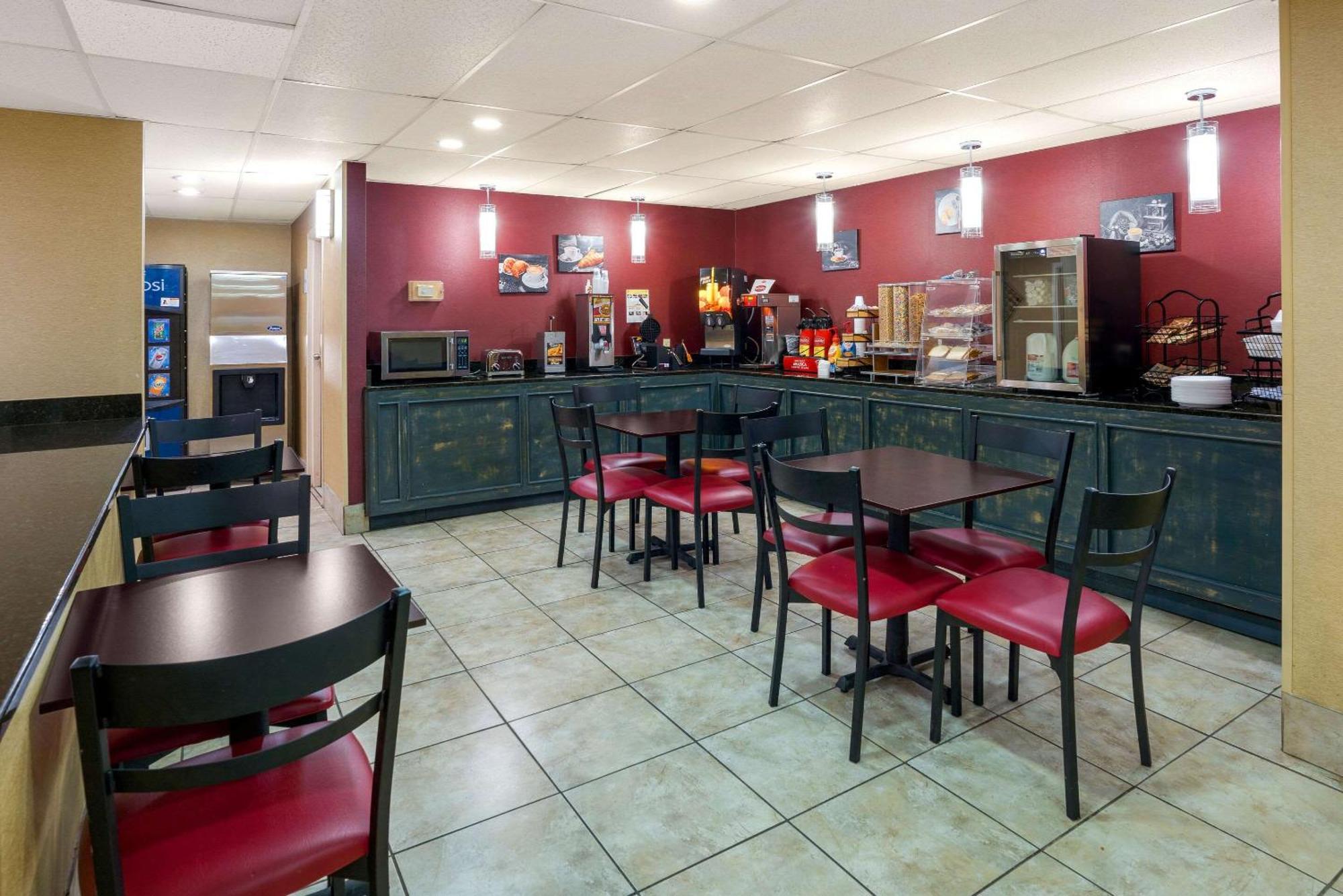 Rodeway Inn Brandon Kültér fotó